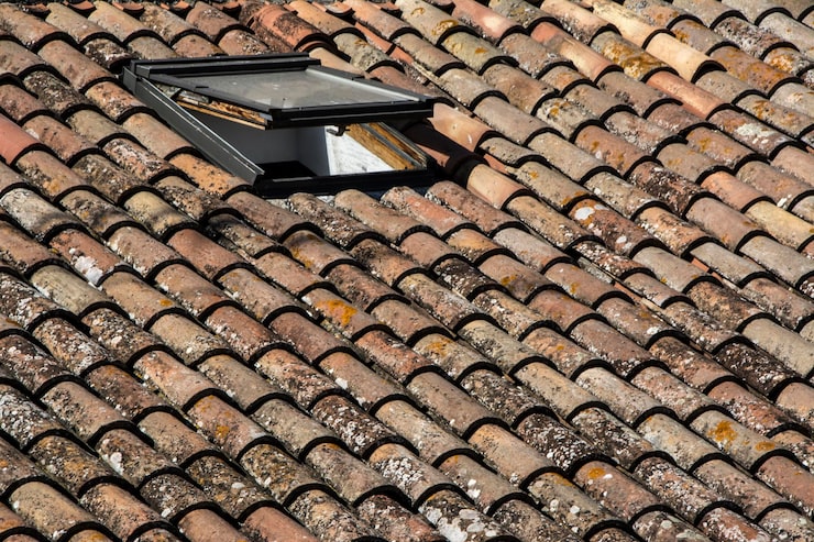 Ремонт мягкой кровли из битумной черепицы своими руками